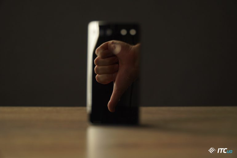 Essential phone от создателя android: идеальный смартфон или серый ноунейм? |  палач | гаджеты, скидки и медиа