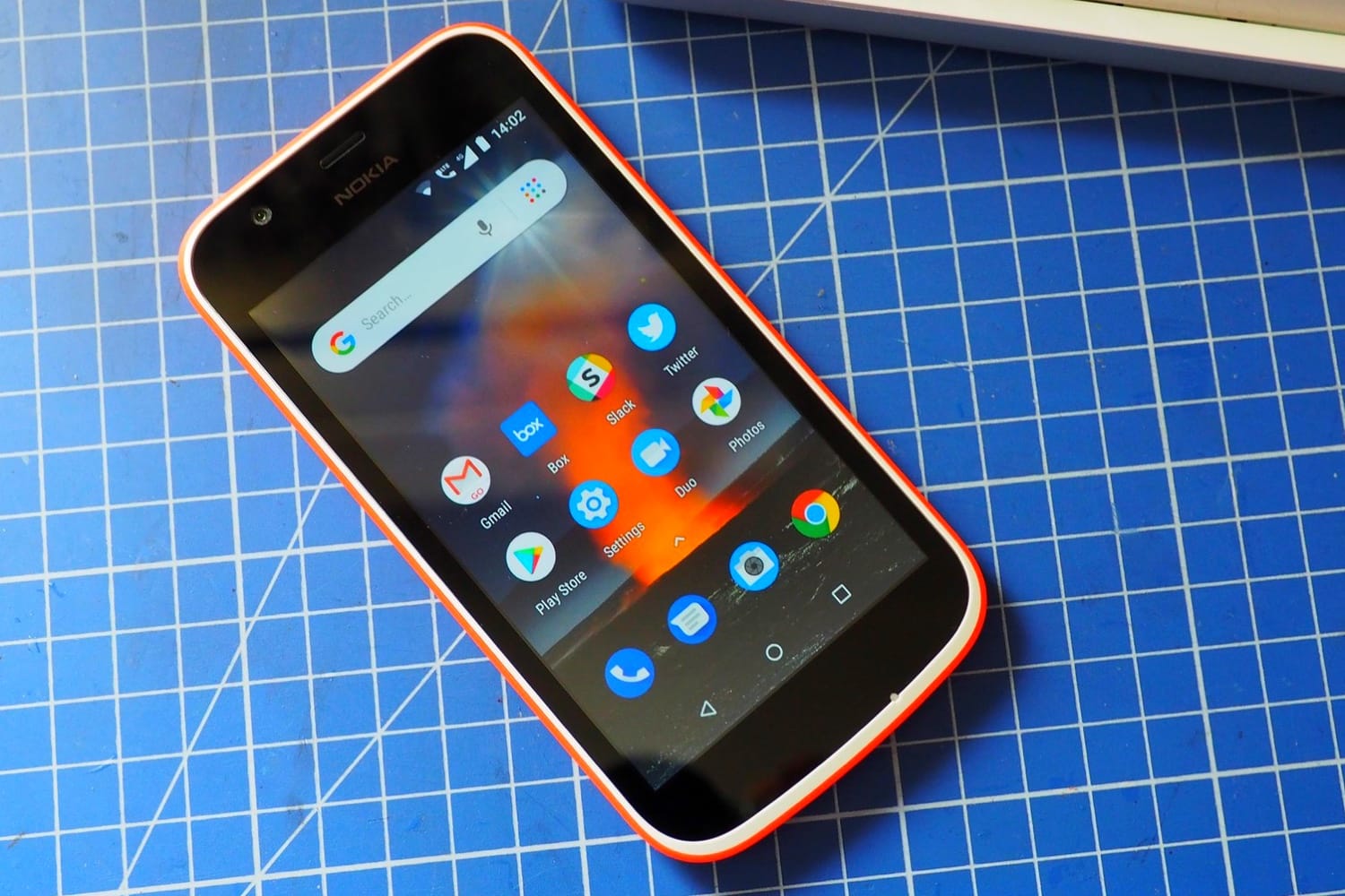 Nokia выпустила четыре смартфона на «чистом» android и «мобильник нео» из «матрицы» - cnews