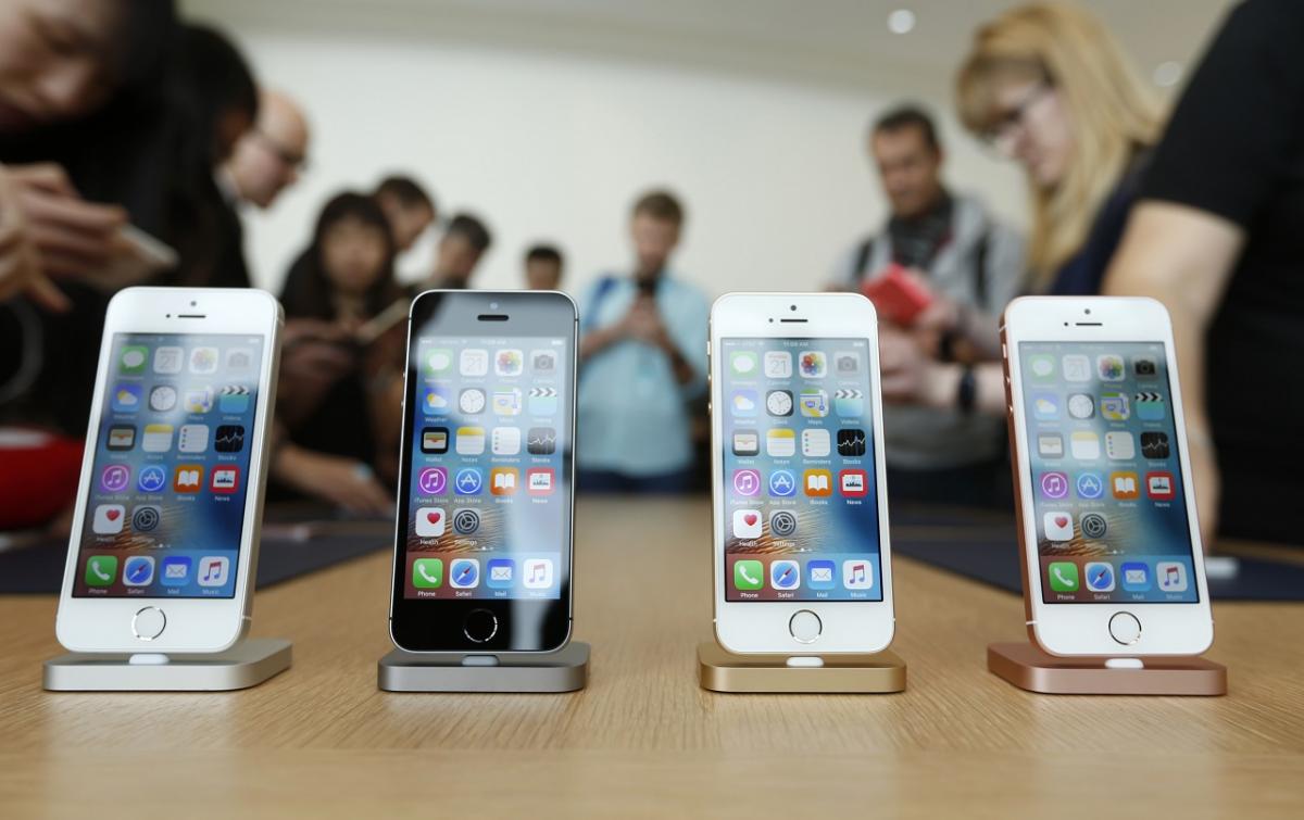 Какой iphone купить летом 2020 года: se, xr, 11 или 11 pro?