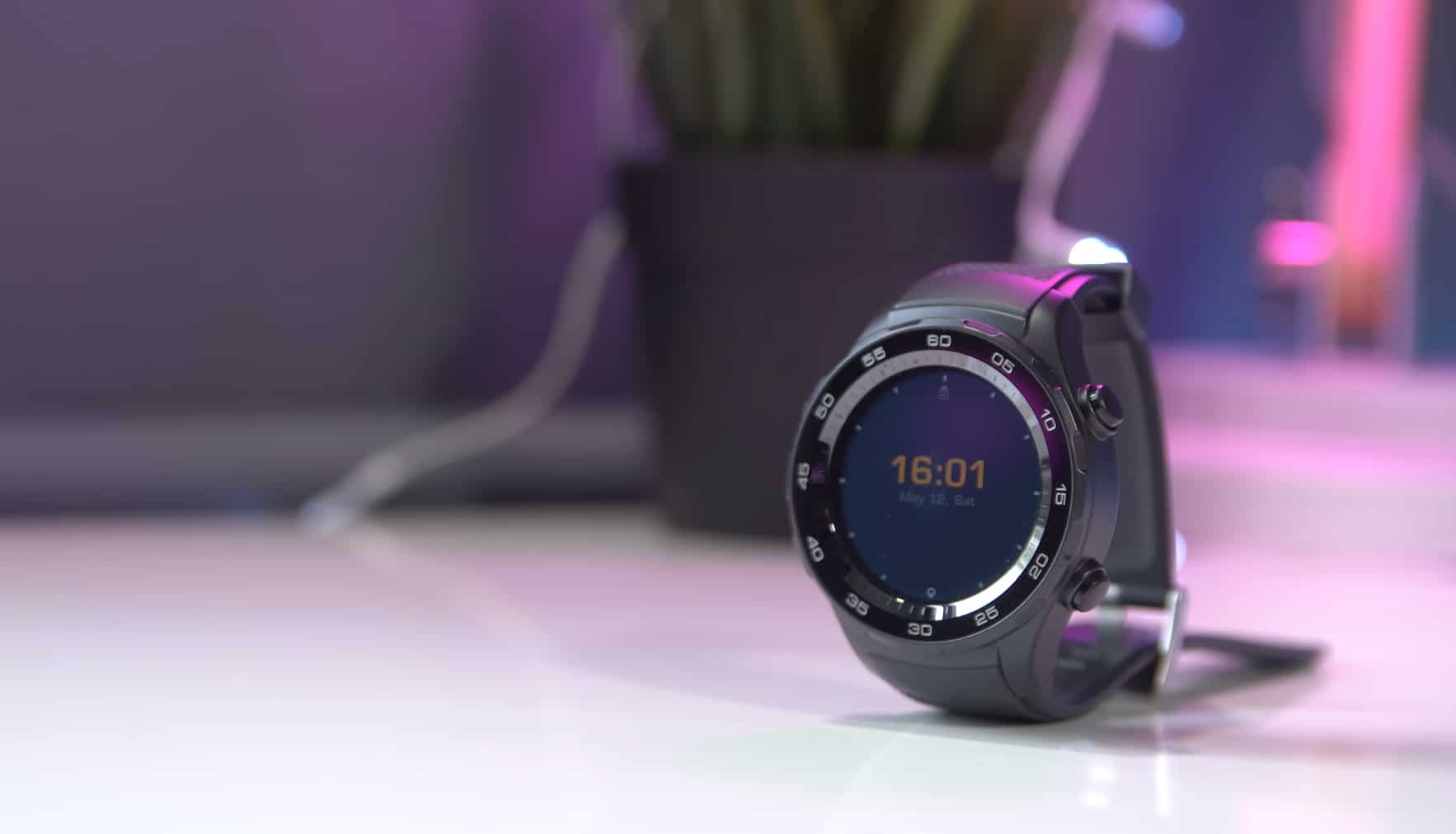 Huawei везет в россию сверхдешевые смарт-часы, очень похожие на apple watch. видео
