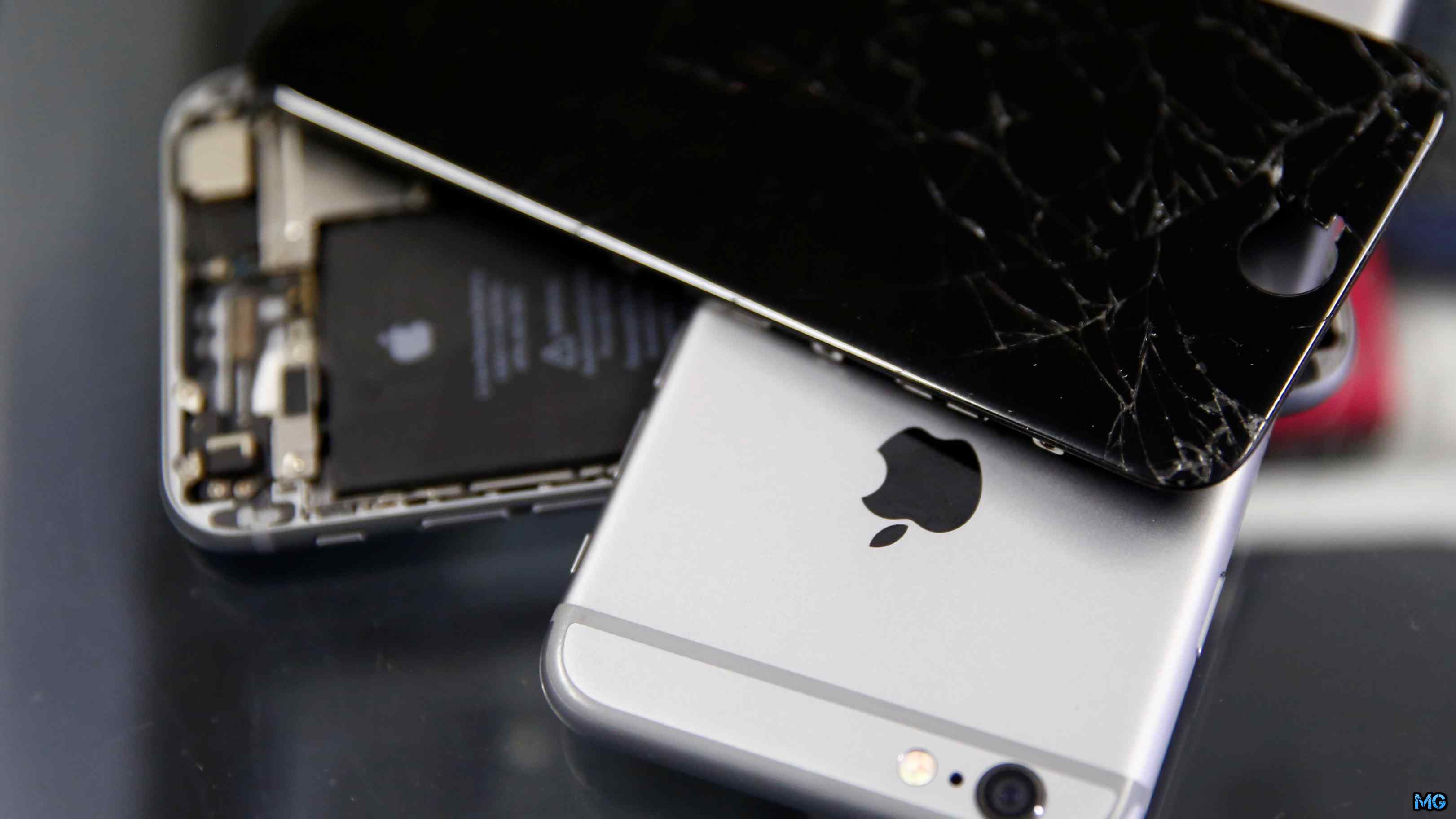 Почему опасно отдавать свой iphone на ремонт